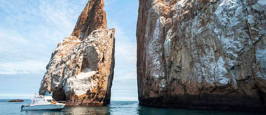 Kicker Rock (Leon Dormido), Galapagos Islands