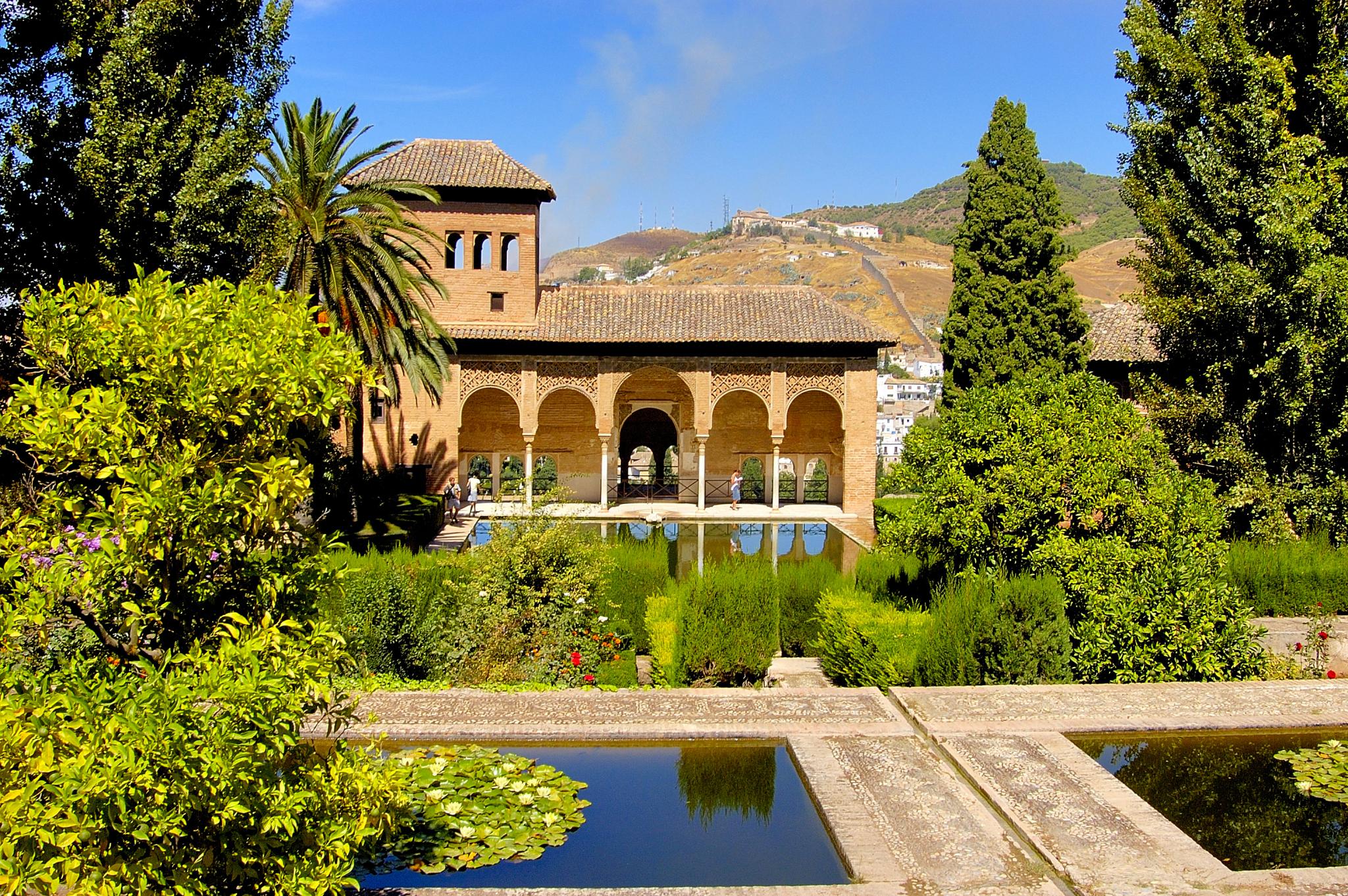 Travel Review: Luxury Spain Tour, Malaga, Sevilla, Granada, Cordoba, Guided Tour of ...2048 x 1362