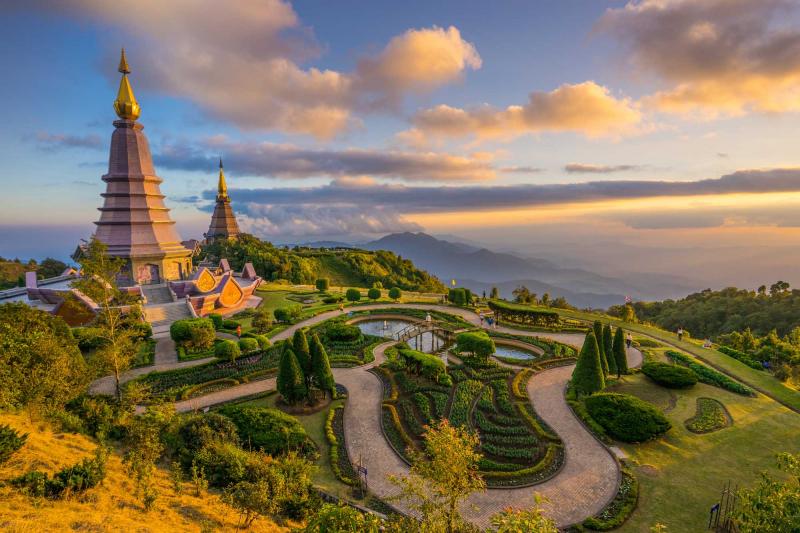 Adventures in Thailand Tour: Bangkok, Kanchanaburi, Chiang Mai & Doi