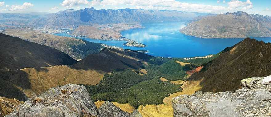 Traverse the fabulous natural landscape of Queenstown in New Zealand