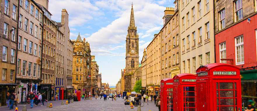 Street view of Edinburgh, Scotland