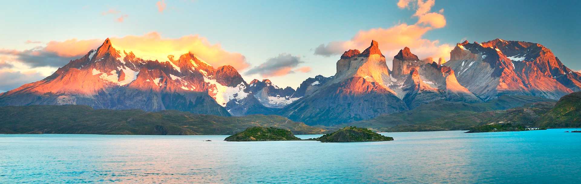 Patagonia Tours - Mountain views in Argentina