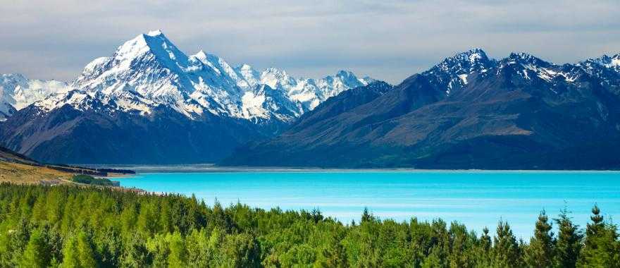 Mount Cook and Lake Pukaki in New Zealand