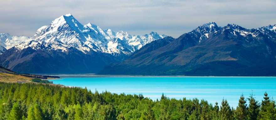 Mount Cook and Lake Pukaki in New Zealand Mount Cook and Lake Pukaki in New Zealand