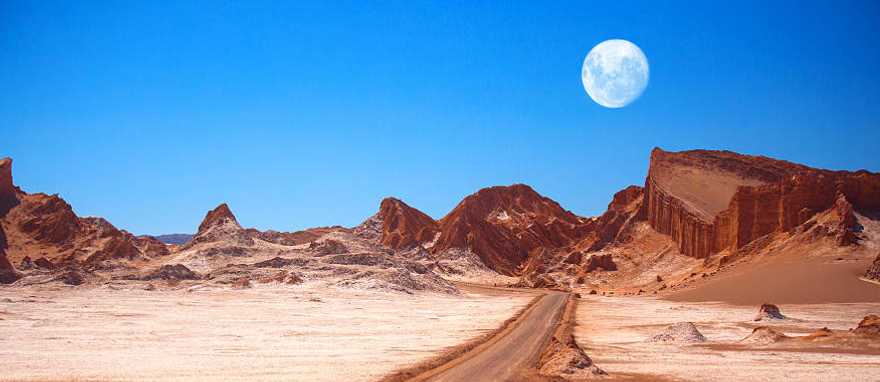 Moon Valley in Chile's Atacama Desert Moon Valley in Chile's Atacama Desert