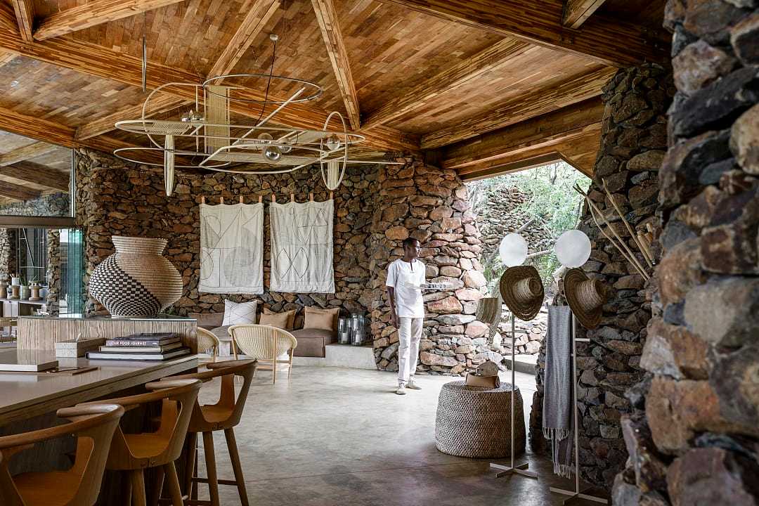 Photo courtesy of: Singita Faru Faru Lodge.