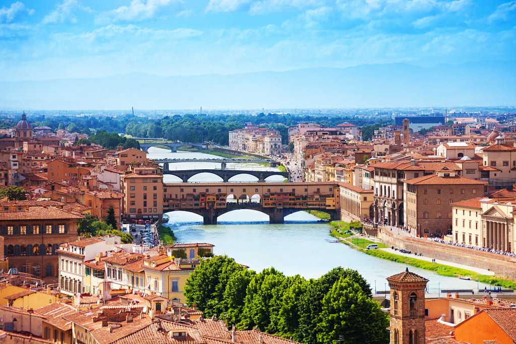 Arno river and Ponte Vecchio in Florence, Italy