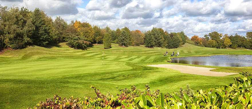 Impeccable golf courses amid paradisiacal landscapes are the highlight of this Ireland trip.