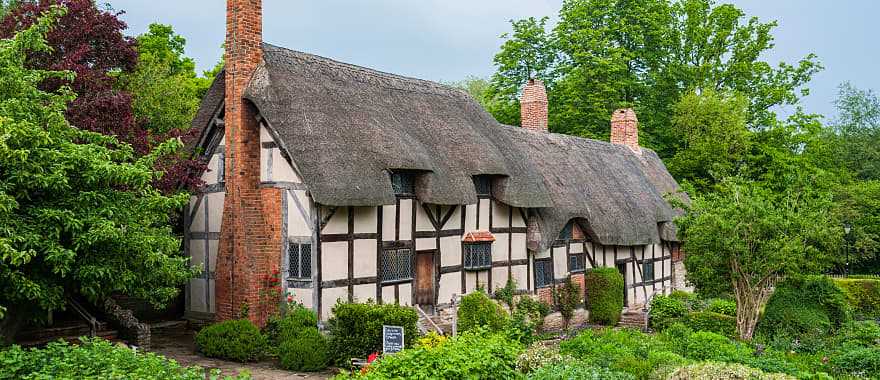 The house of Ann Hathaway, Shakespeare's wife, in Straftord-upon-Avon, England