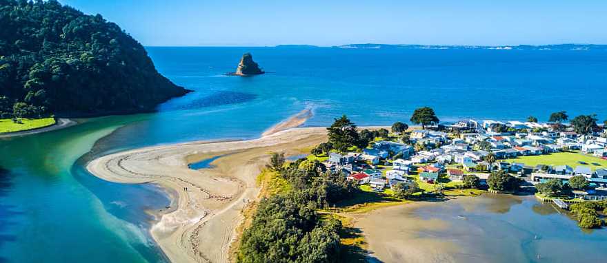 Small islands in Auckland, New Zealand Small islands in Auckland, New Zealand