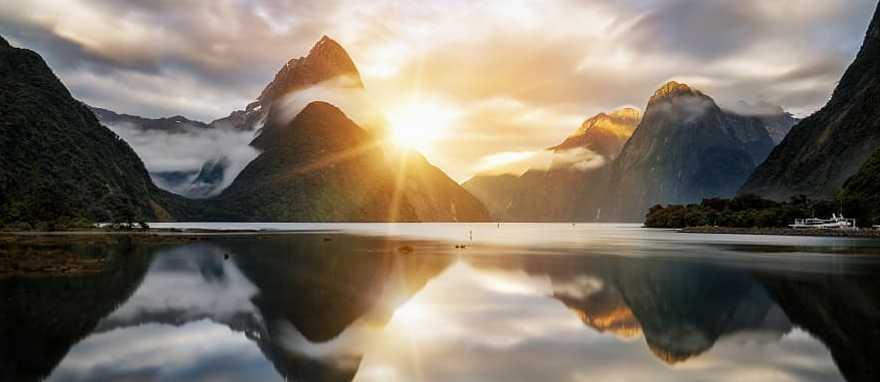Milford Sound in New Zealand Milford Sound in New Zealand