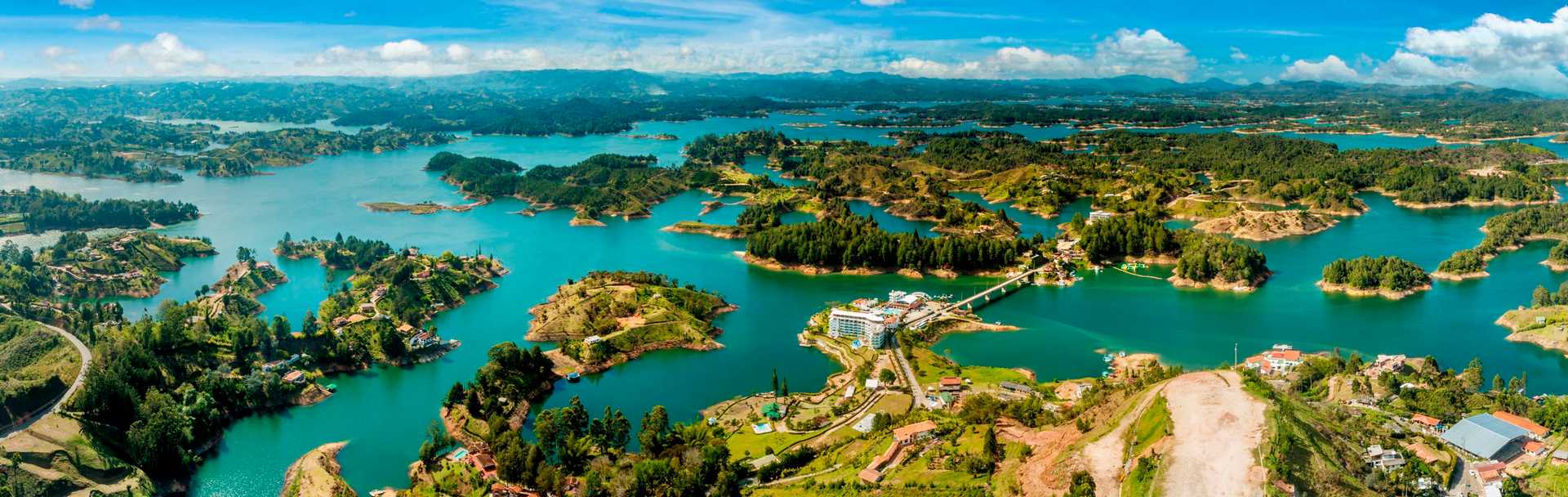 Colombia Tour - Stunning landscape in Guatape