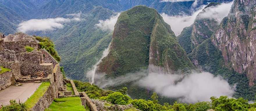 Huacachina lagoon in Ica, Peru