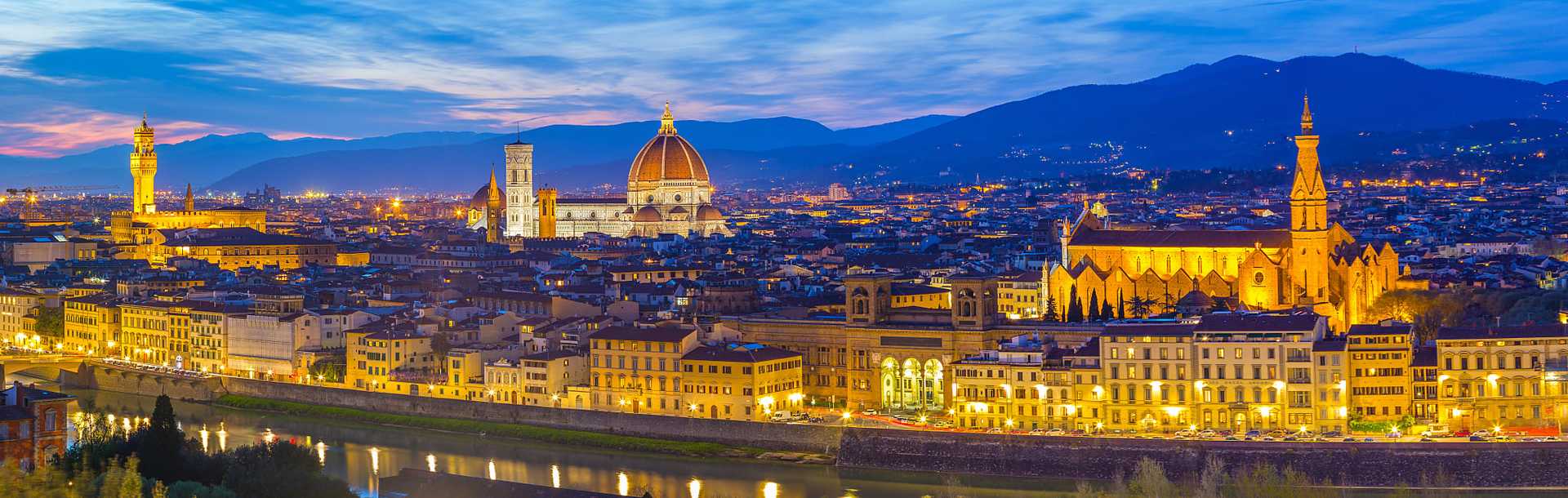 Evening panoramic view of Florence, Italy.