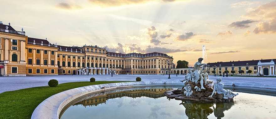 Fountain at Shoenbrunn Palace in Vienna, Austria