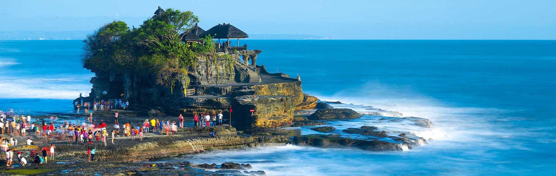 Bali Tour of Beraban&#039;s Tanah Lot Temple