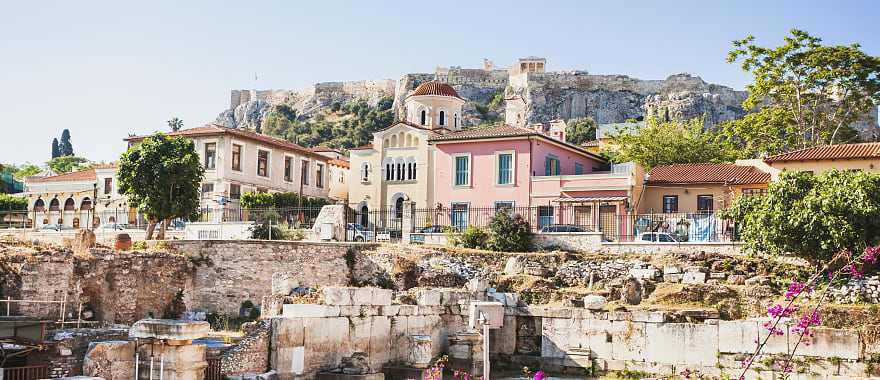 Plaka is the most ancient district of Athens in its very center, right below the Acropolis.