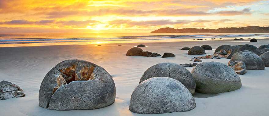 Moeraki boulders at Koekohe Beach on the Otago coast in New Zealand