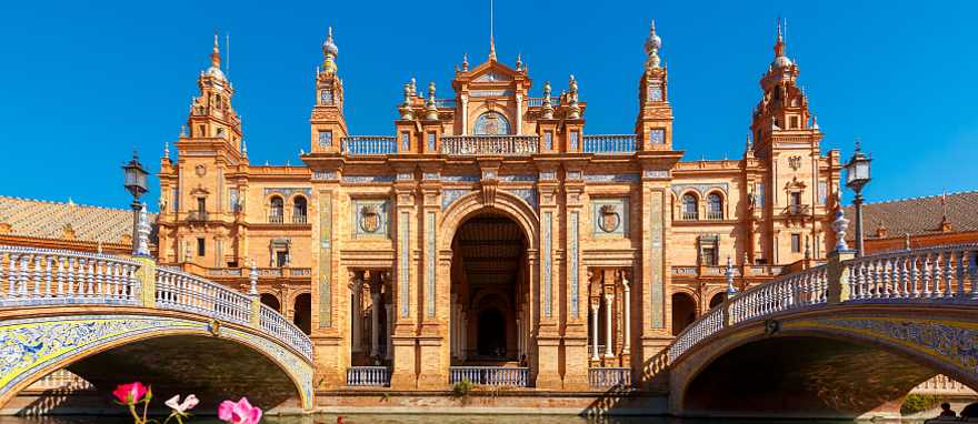 Plaza de España in Seville, Spain Plaza de España in Seville, Spain