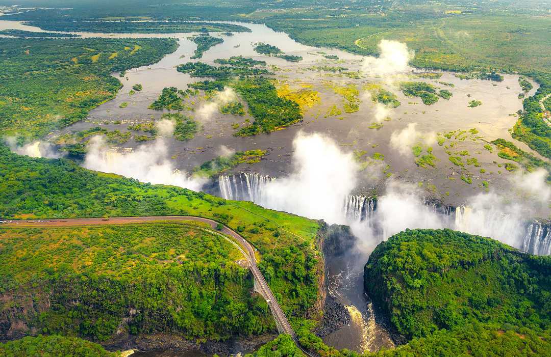 Victoria Falls, Zimbabwe Victoria Falls, Zimbabwe