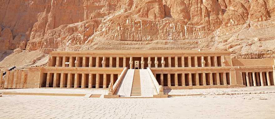 Entrance of the Mortuary Temple of Hatshepsut in Luxor, Egypt Entrance of the Mortuary Temple of Hatshepsut in Luxor, Egypt