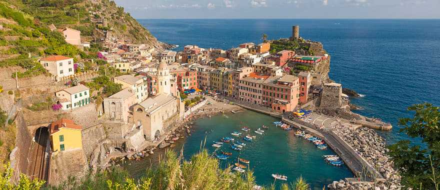 Vernazza, one of the five centuries-old landmarks where car traffic is prohibited, Cinque Terre National Park, Italy