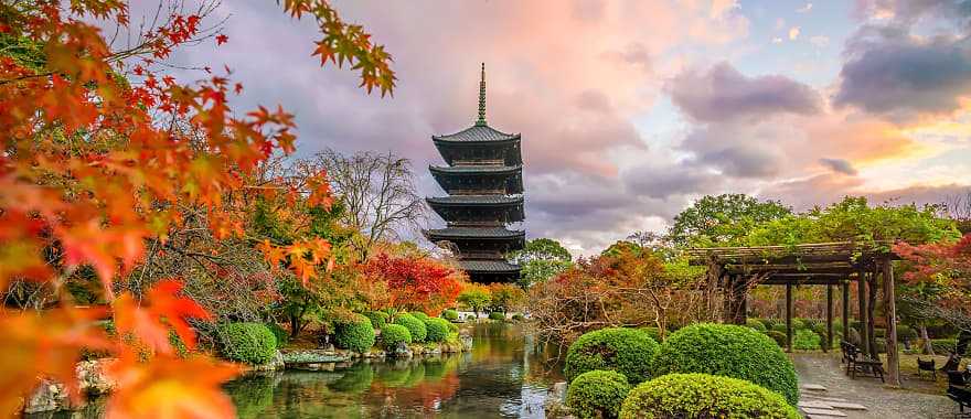 Toji Temple Wooden Pagoda, Kyoto, Japan