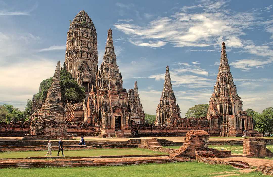 Chaiwatthanaram Temple in Ayutthaya, Thailand Chaiwatthanaram Temple in Ayutthaya, Thailand